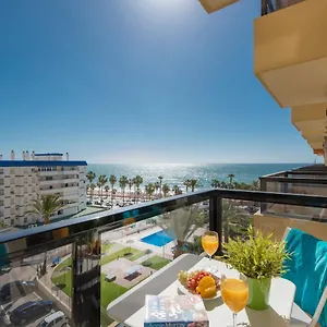 https://apartamento-playa-benalmadena.1costadelsol.com